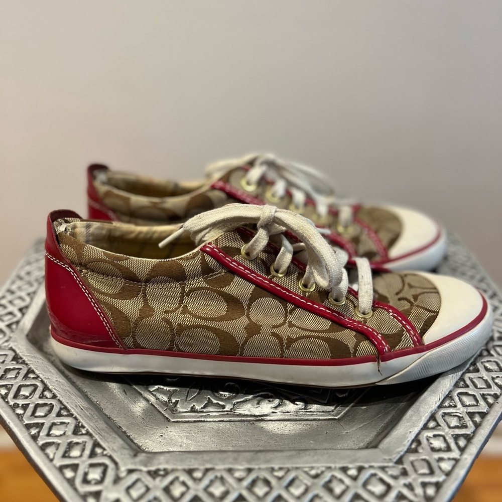 🚫Sold🚫 Women’s Coach Logo Sneakers